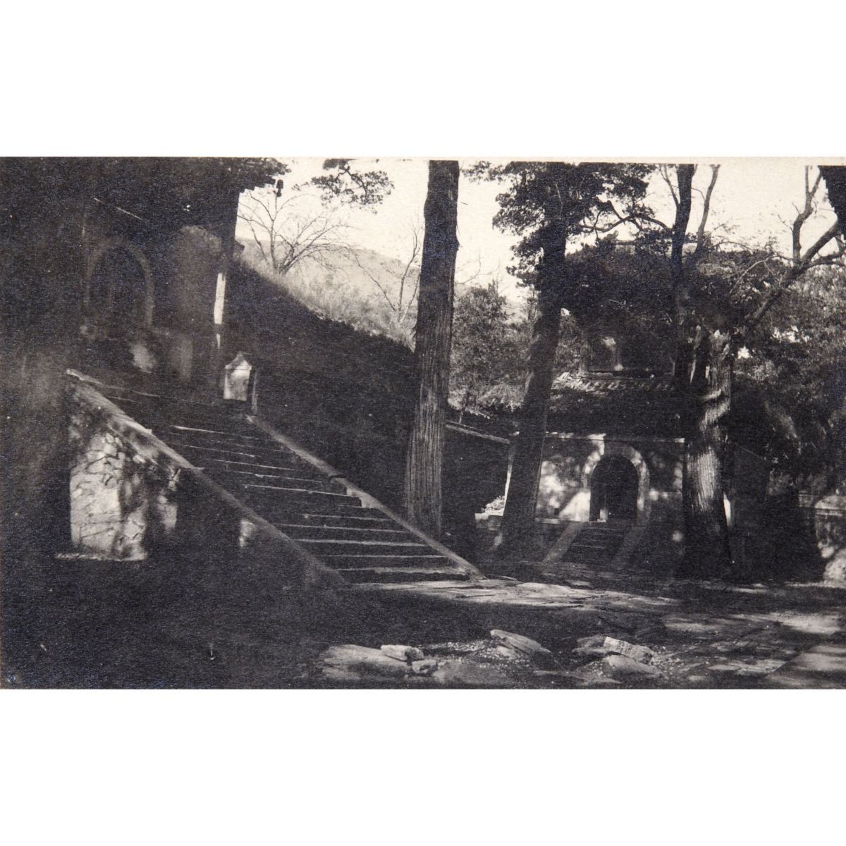 Fotografija Prvo dvorišče templja Biyun